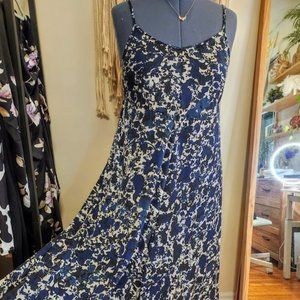 Vera Wang - blue & cream floral maxi dress ~* with pockets *~ petite L